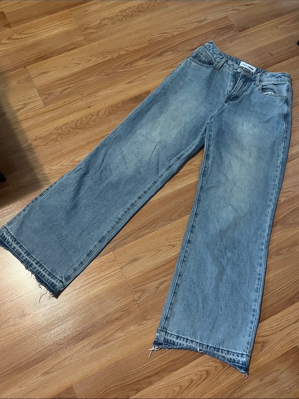 Fashion Nova Men's Light Wash Bootcut Jeans